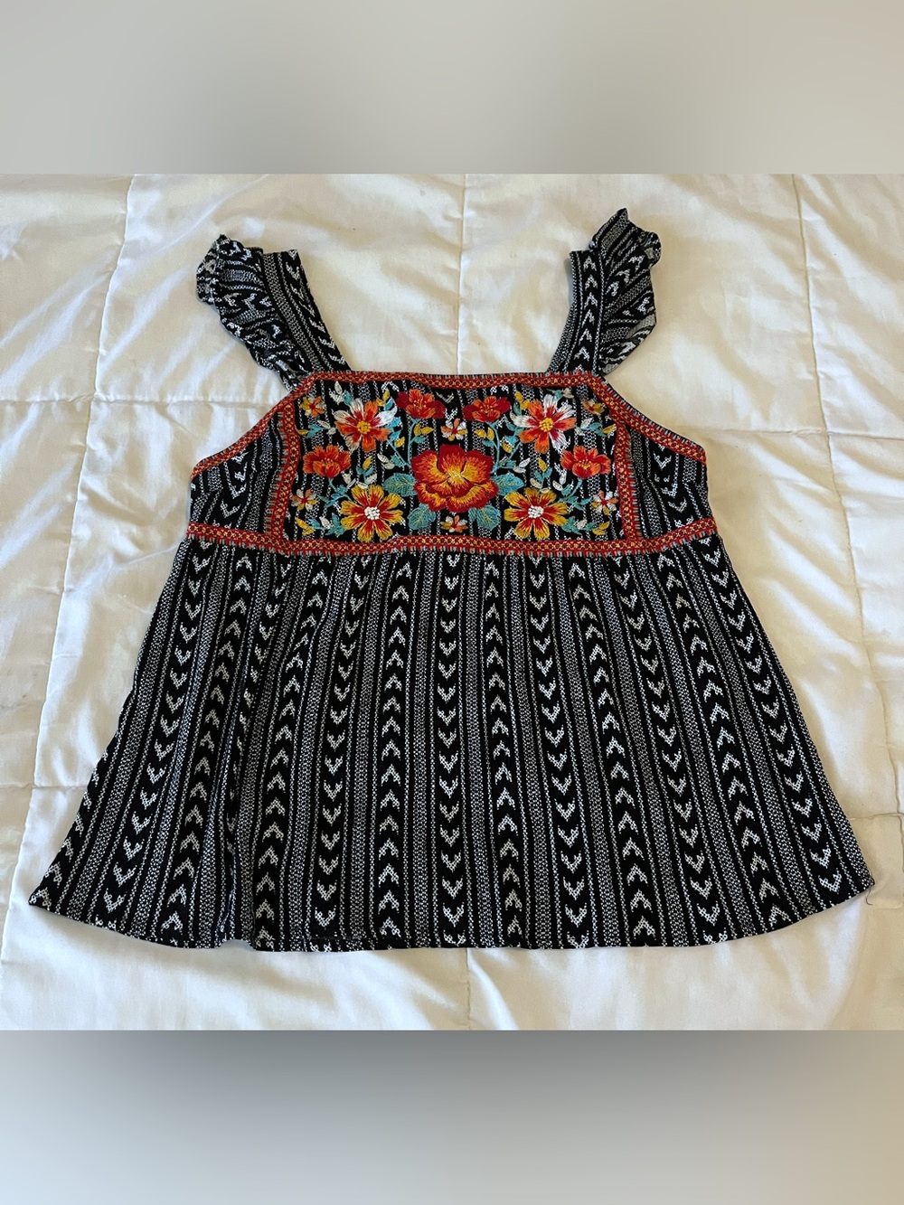 Savanna Jane Black Tribal Print Floral Embroidered Flowy Tank Top Boho size s